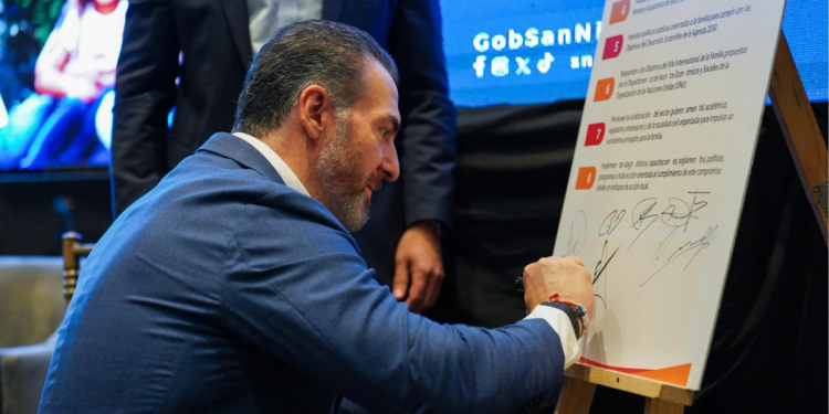 Bienestar Familiar, Cohesión Social, Desarrollo Familiar, Adrián De La Garza, Programas Sociales - Hola Mty