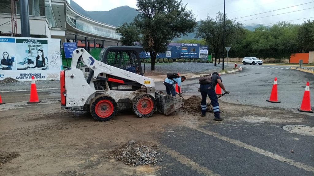 Limpieza De Rejillas Pluviales - Hola Mty Limpieza De Rejillas Pluviales, Operativo Especial Monterrey, Servicios Públicos Monterrey, Lluvias En Monterrey, Drenaje Pluvial