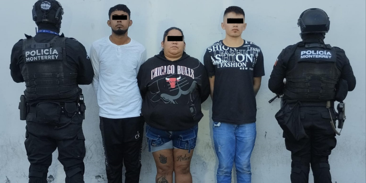 Detenidos-con-droga-policía-de-monterrey-mesón-estrella-envoltorios-estrategia-escudo - Hola Mty