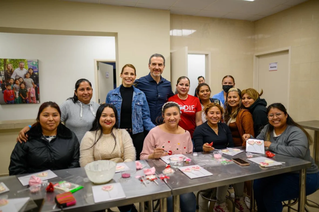 Alcalde-de-monterrey-colonia-la-alianza-gobierno-de-monterrey-bienestar-salud