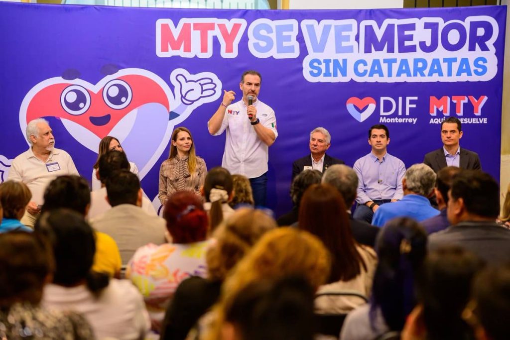 Hcrkmcuxuaarqnd - Hola Mty Alcalde De Monterrey En La Entrega De Monterrey Se Ve Mejor Donde Se Entregan Miles De Lentes Gratuitos Reforzando Campañas De Salud Visual