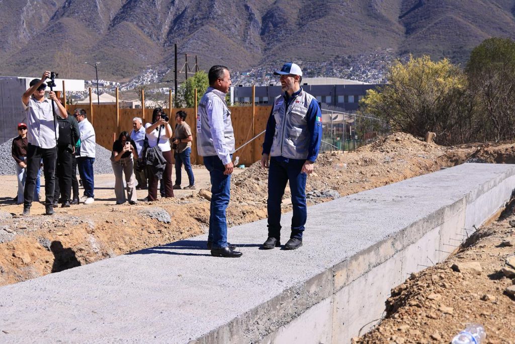 Obras-huajuco - Hola Mty Circuito-vial-huajuco-carretera-nacional-sector-sur-movilidad-monterrey-carriles-laterales