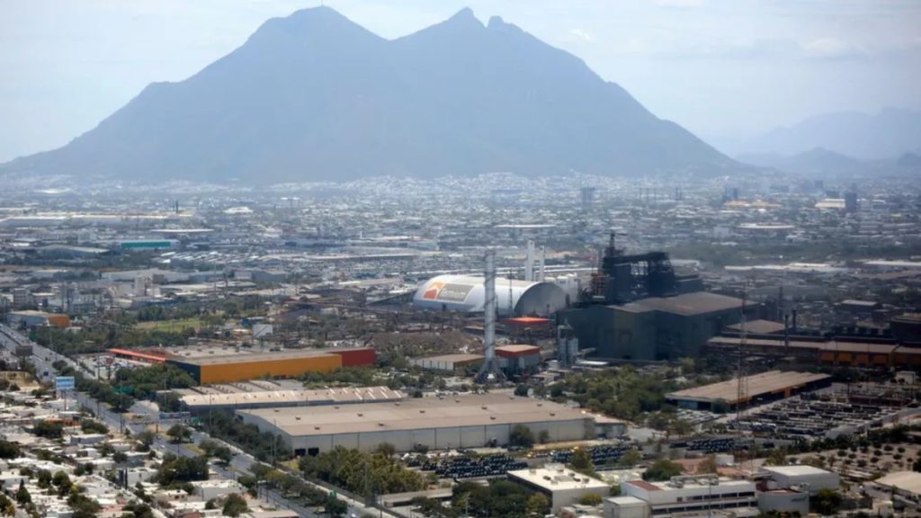 - Hola Mty