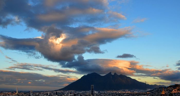 - Hola Mty